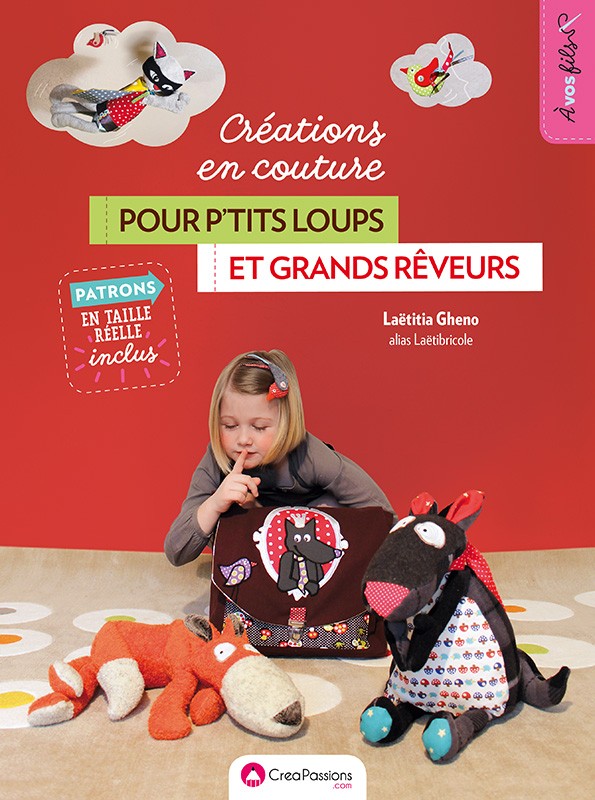 Creations en couture pour ptits loups et grands reveurs livre chat super hero peluche
