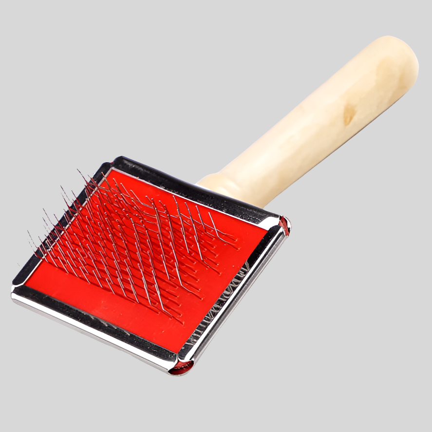 Brosse peluche fourrure longue et emmêlée