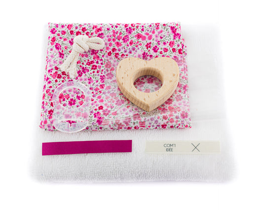 Doudou Lapin avec anneau coeur a confectionner