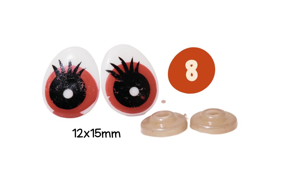 Yeux rouges et noir avec cils vintage